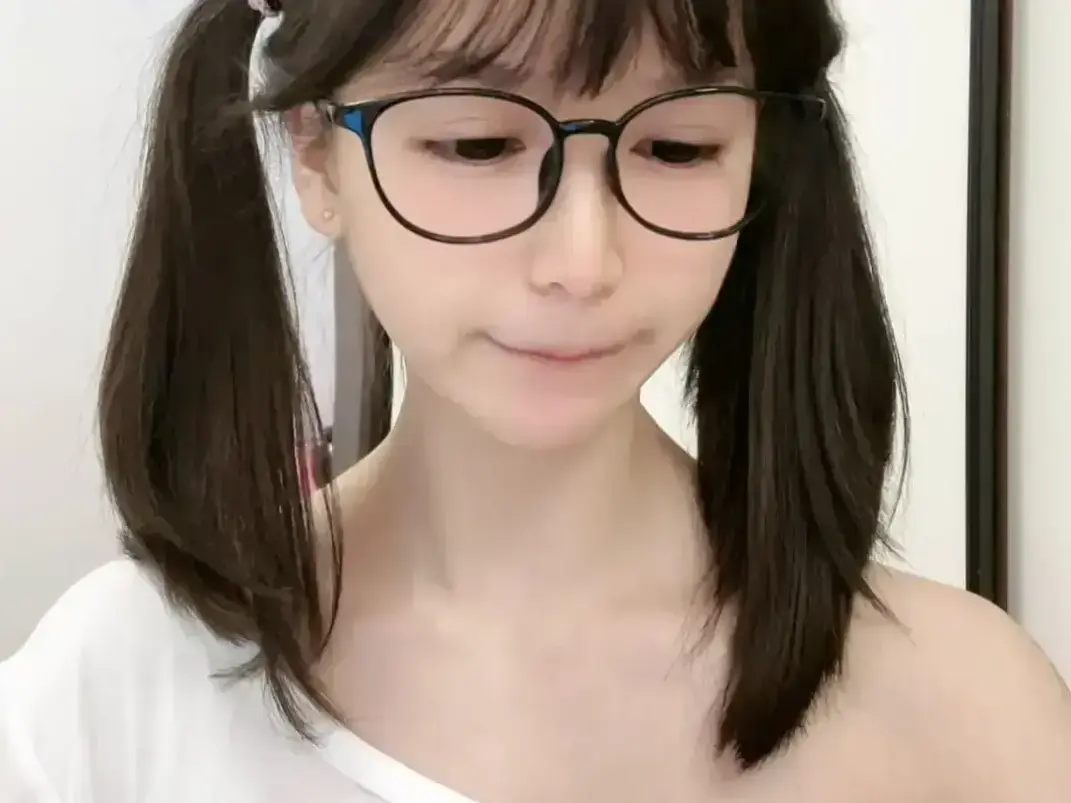 《萌小栖》天才交易员咯咯哒vlog全集免费在线观看-萌小栖无删减完整版高清资源下载-纯净观影体验值得二刷